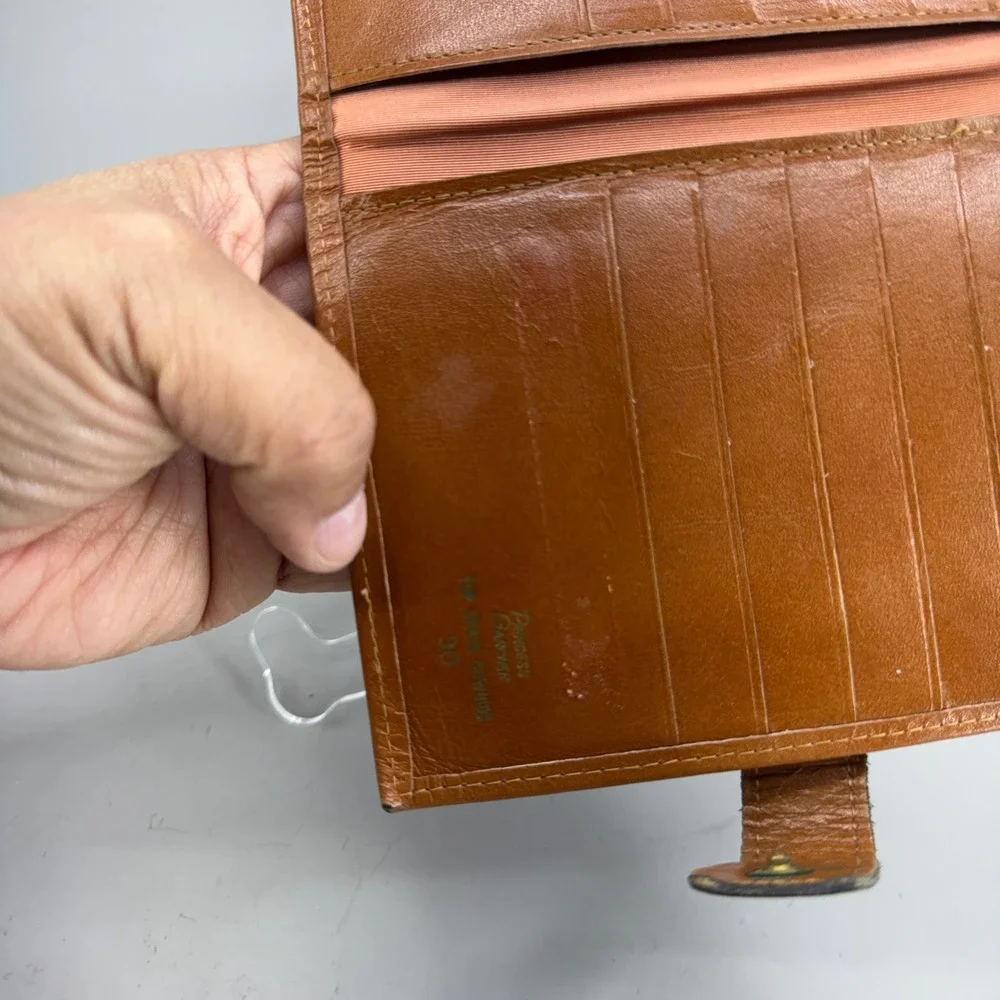 Princess Gardner Bifold Wallet Tan Leather Vintage Woven Kiss Lock
